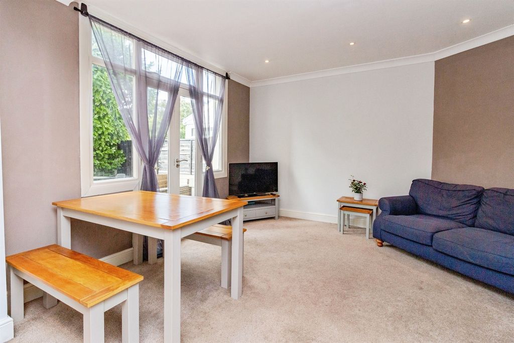 Additional image 4 of 4 bed semi-detached house for saleStone Road, Stafford ST16