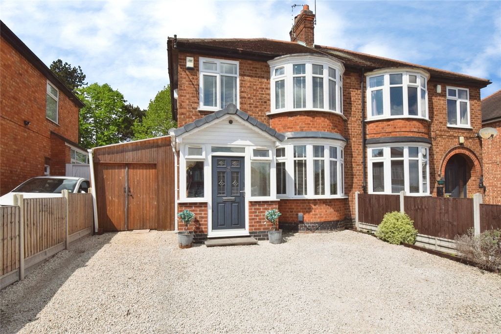 3 bed semi-detached house for saleGlenborne Road, Leicester, Leicestershire LE2