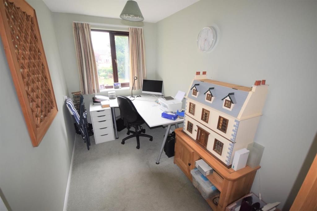 Additional image 6 of 2 bed flat for saleClift House, Langley Road, Chippenham SN15