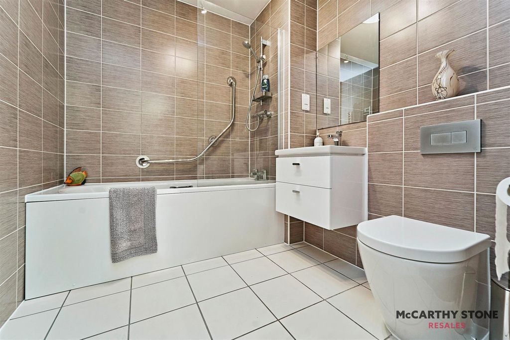 Additional image 8 of 2 bed flat for saleAlgar Court, Penn Road, Wolverhampton WV4