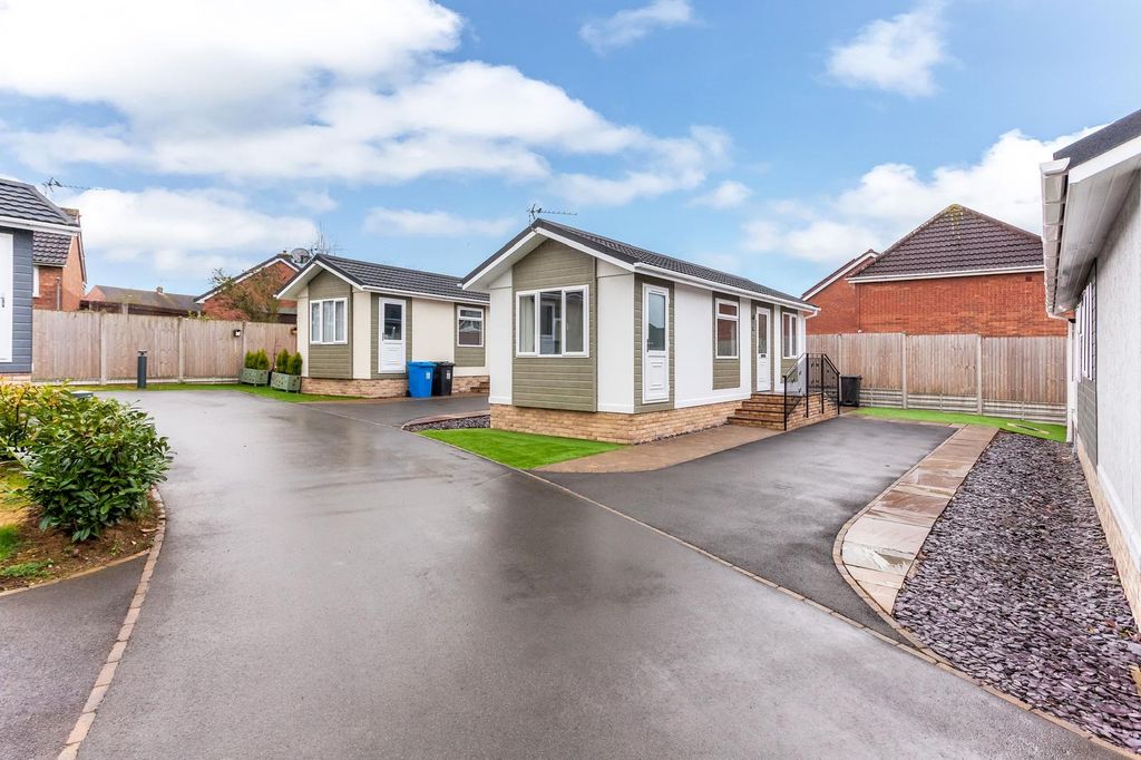 Additional image 2 of 1 bed mobile/park home for saleNew Road, Featherstone, Wolverhampton WV10