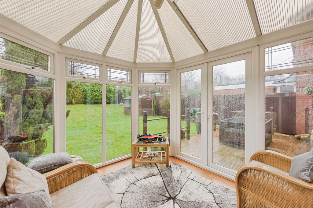 Additional image 8 of 4 bed detached house for saleLakeland Drive, Wilnecote, Tamworth B77