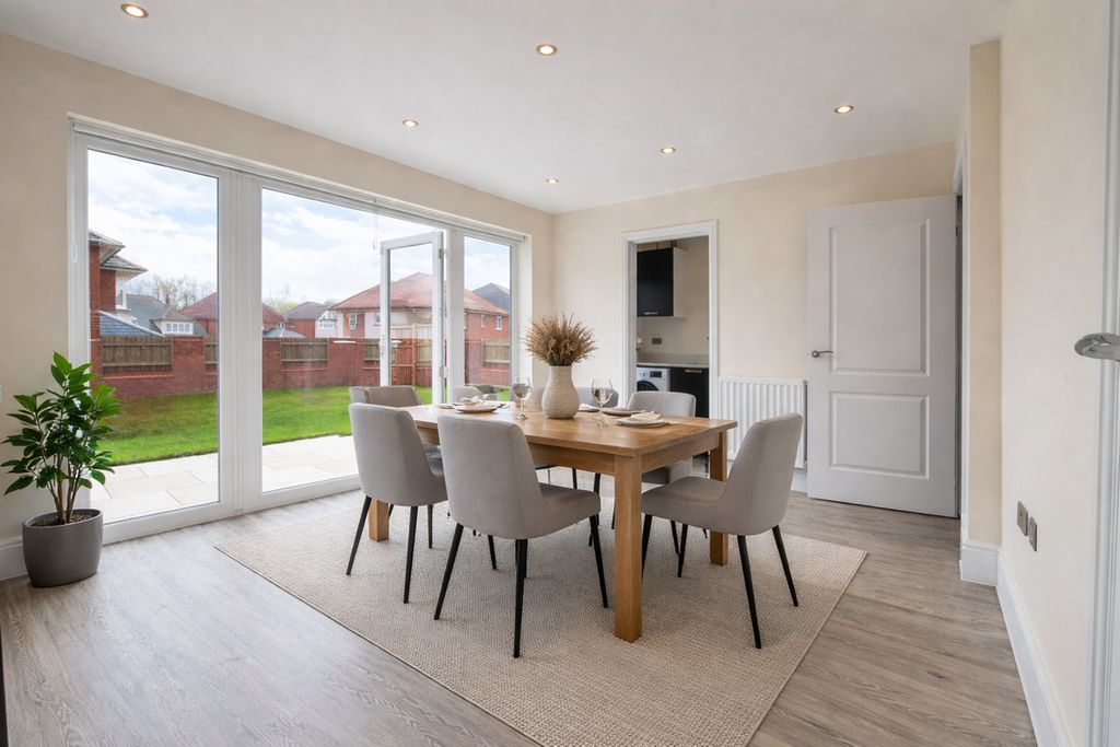 Additional image 3 of 5 bed detached house for saleAdbaston Close, Tamworth B77