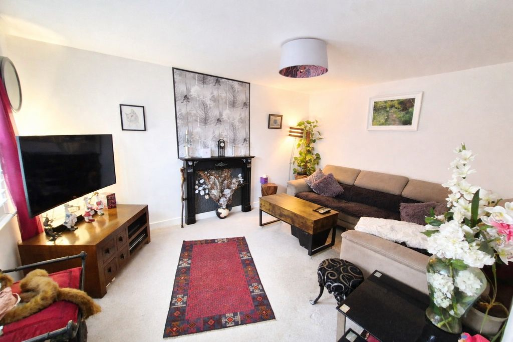 Additional image 2 of 4 bed semi-detached house for saleMillers Road, Welford, Northampton NN6