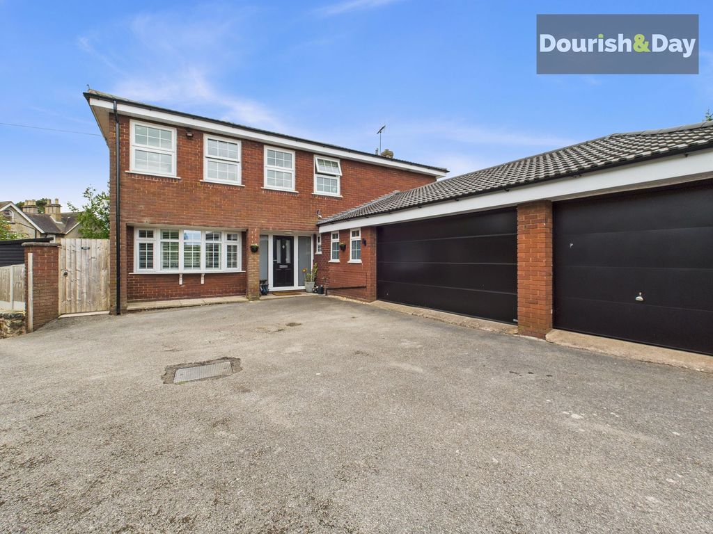 4 bed detached house for saleBednall, Stafford ST17