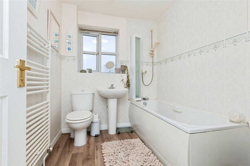 Additional image 11 of 4 bed detached house for saleBridgemere Close, Glen Parva, Leicestershire LE2