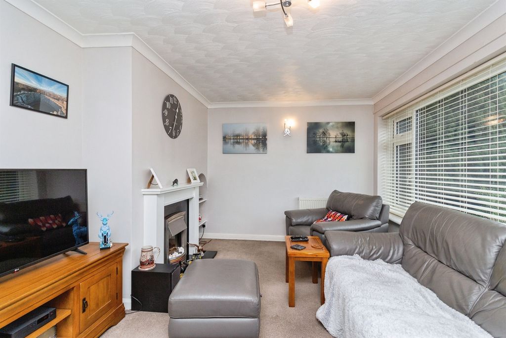 Additional image 10 of 3 bed semi-detached house for saleManor Farm Crescent, Stafford ST17