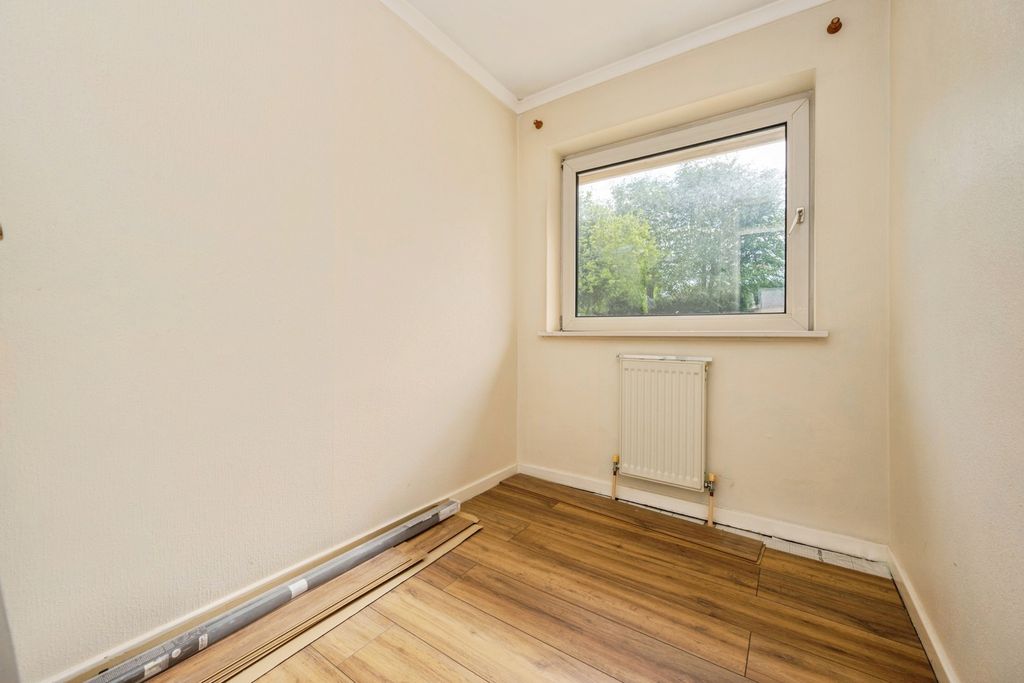 Additional image 15 of 3 bed semi-detached house for saleRidgewood Rise, Tamworth, Staffordshire B77