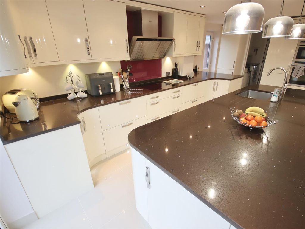 Additional image 8 of 4 bed detached house for saleWishart Way, Chippenham SN15