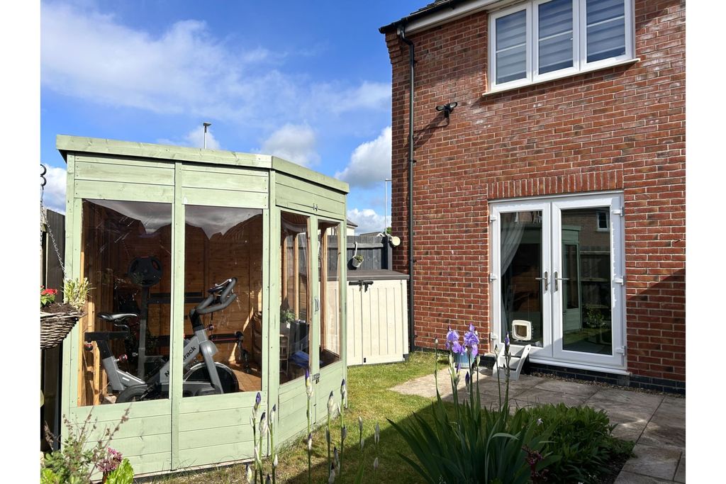 Additional image 14 of 2 bed end terrace house for saleField Edge Drive, Loughborough LE12