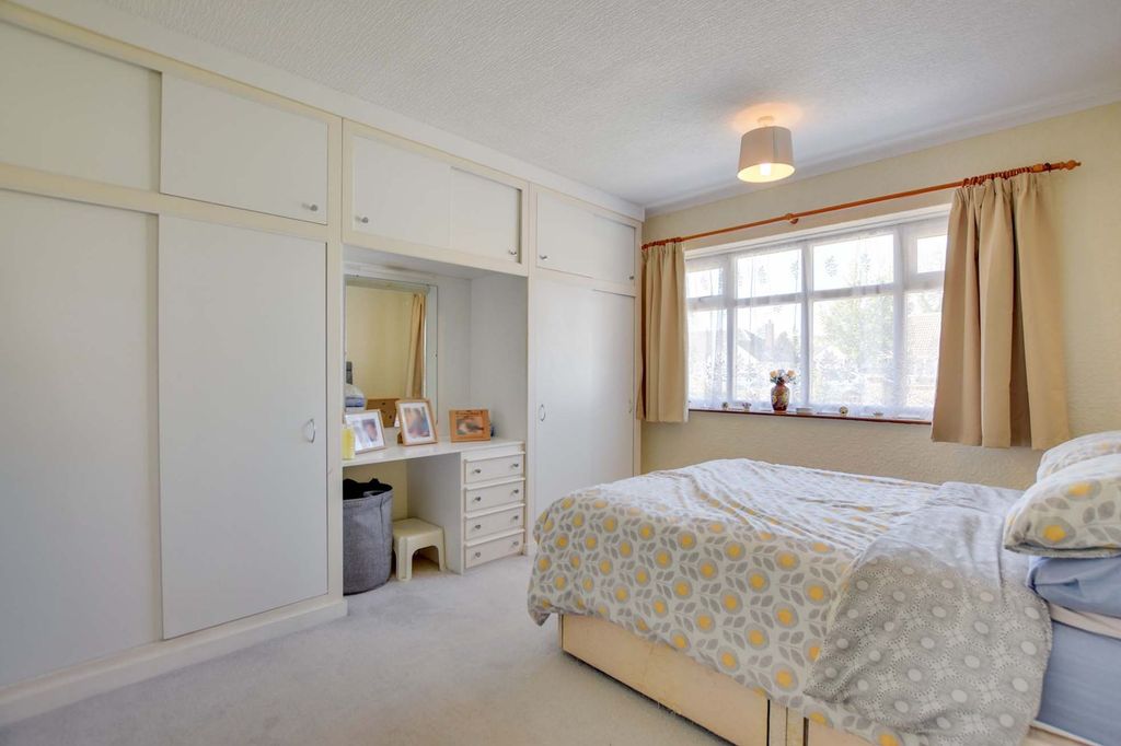 Additional image 8 of 2 bed semi-detached bungalow for saleDorset Avenue, South Wigston, Leicester LE18
