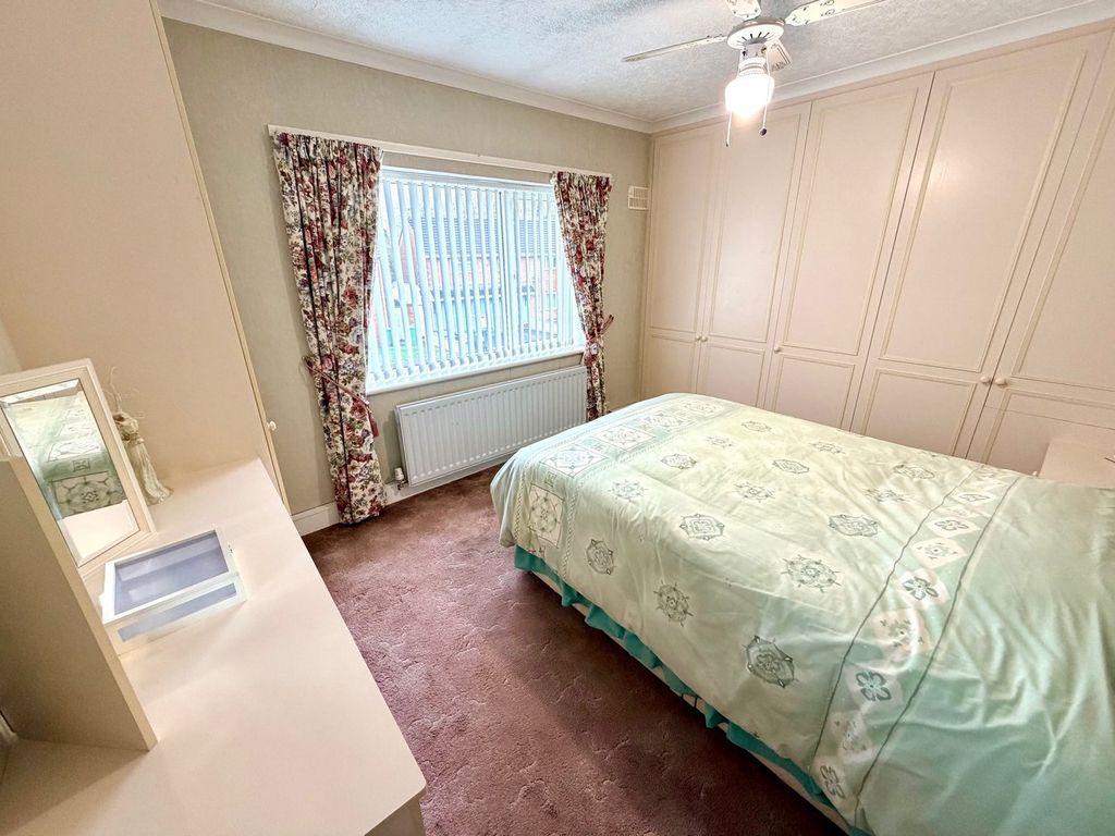 Additional image 5 of 1 bed flat for saleRenton Grove, Rakegate, Wolverhampton WV10
