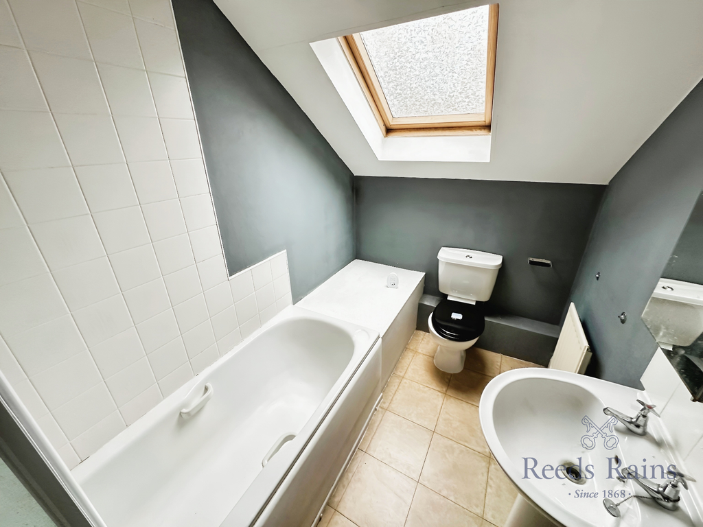 Additional image 4 of 1 bed flat for saleSt. Andrews Square, Stoke-On-Trent, Staffordshire ST4