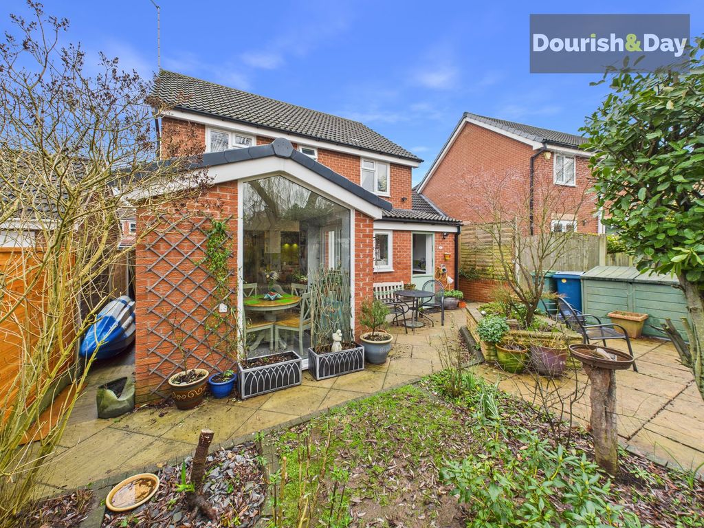 Additional image 4 of 4 bed detached house for saleCornwall Drive, Saxonfields, Stafford ST17