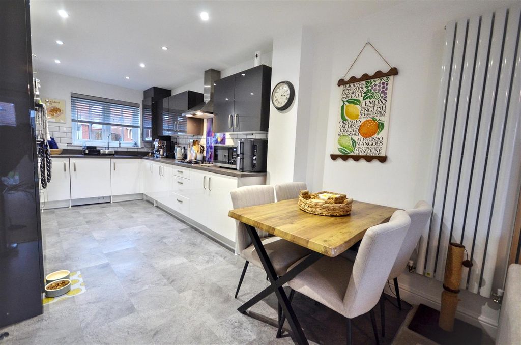 Additional image 5 of 3 bed semi-detached house for saleWardle Croft, Stone ST15