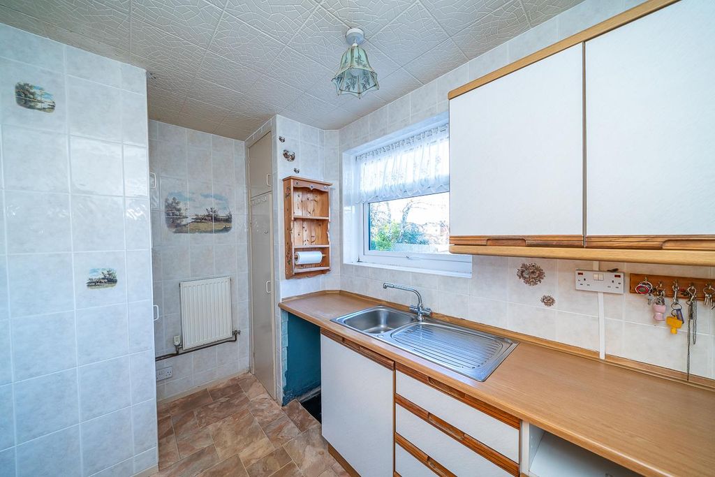 Additional image 6 of 1 bed semi-detached bungalow for saleSpeedy Close, Cannock WS11