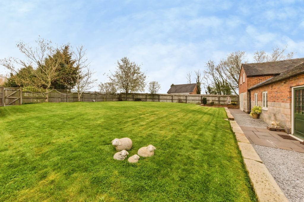 Additional image 18 of 4 bed detached house for saleHighfields Barn, Beamhurst, Uttoxeter ST14