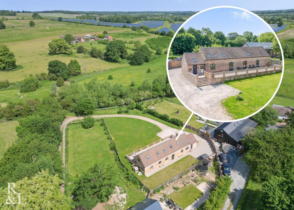 4 bed detached house for saleSwepstone Road, Measham DE12