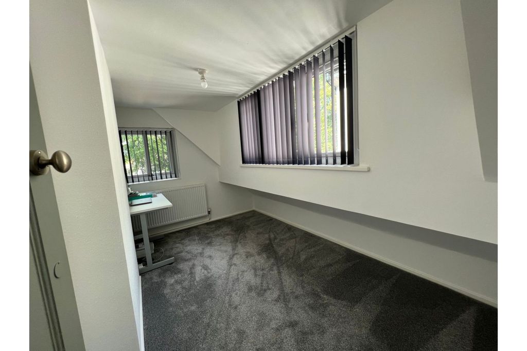 Additional image 16 of 4 bed semi-detached house for saleSpencefield Lane, Leicester LE5