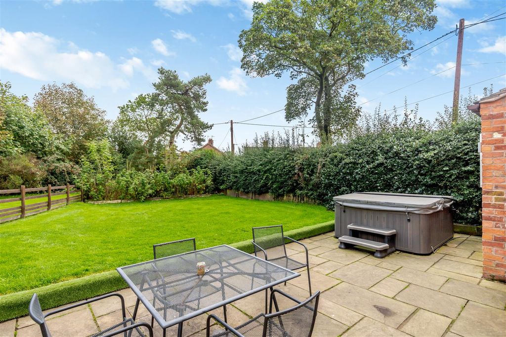 Additional image 25 of 6 bed detached house for saleFlatts Farm, Balaams Lane, Hilderstone, Stone ST15