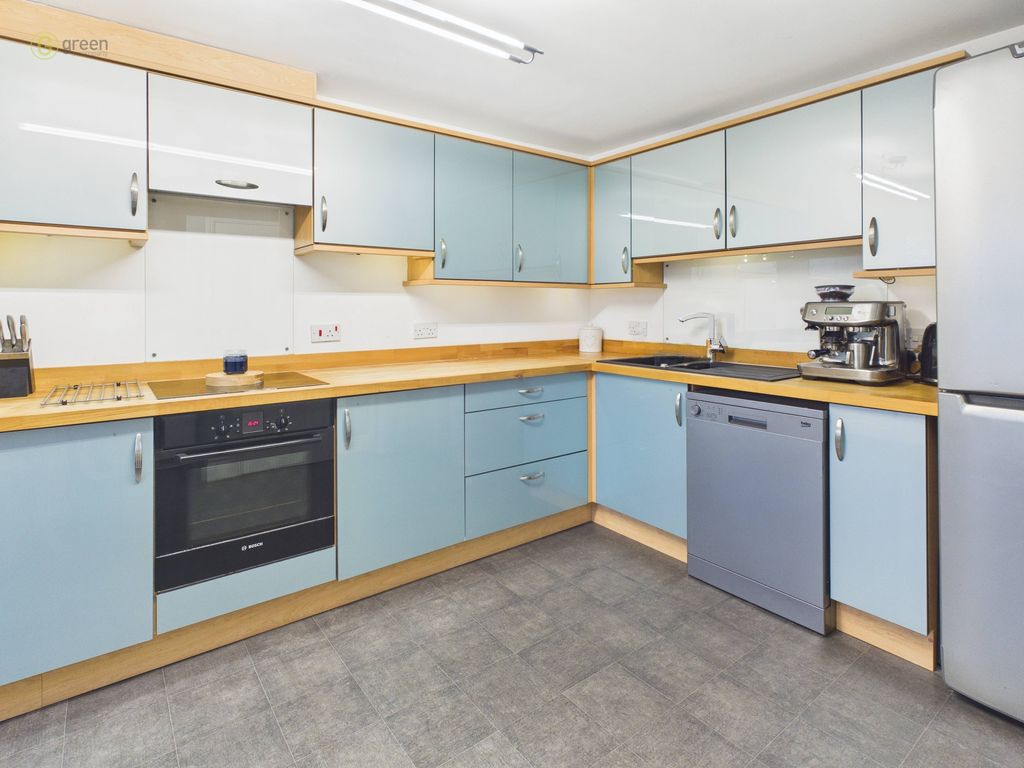 Additional image 7 of 4 bed town house for saleBarlow Avenue, Glascote, Tamworth B77
