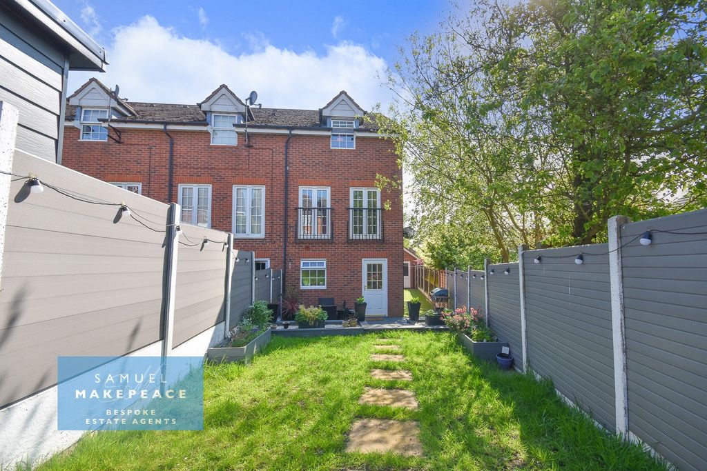 Additional image 16 of 4 bed end terrace house for saleBlackbird Way, Packmoor, Stoke-On-Trent ST7