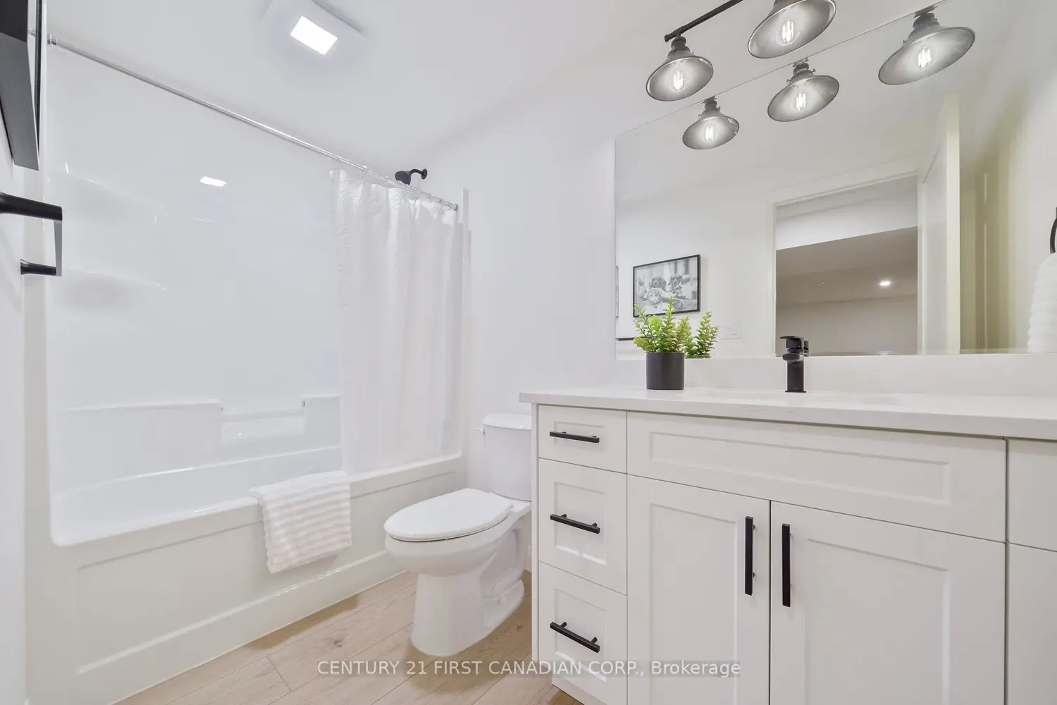 Additional image 18 of 32 Postma Crescent 8