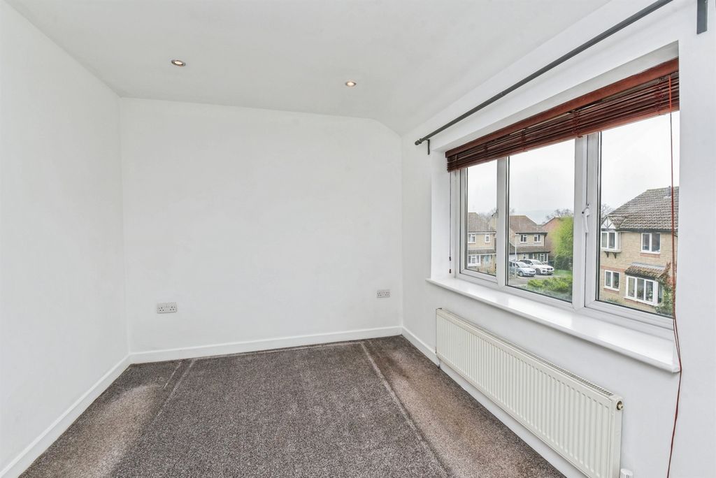 Additional image 8 of 4 bed semi-detached house for saleBright Close, Chippenham SN15