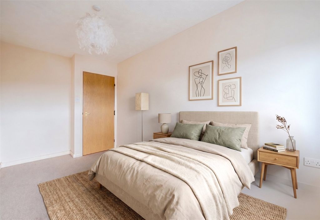 2 bed flat for saleHaven Bank, Exeter EX2 photo 3
