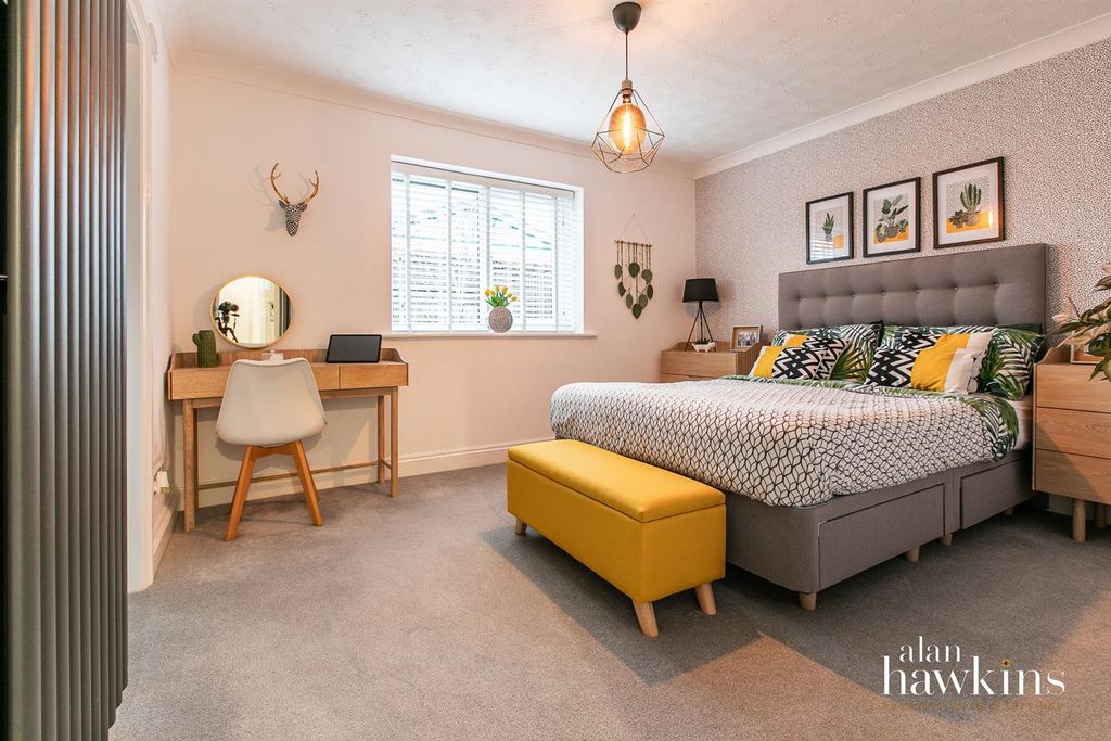 Additional image 15 of 4 bed detached bungalow for saleHales Close, Lyneham SN15
