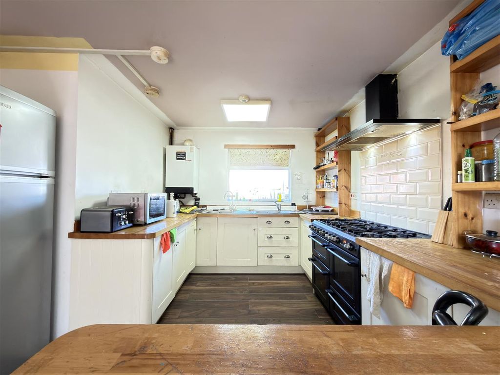Additional image 3 of 7 bed end terrace house for saleAikman Avenue, Leicester LE3