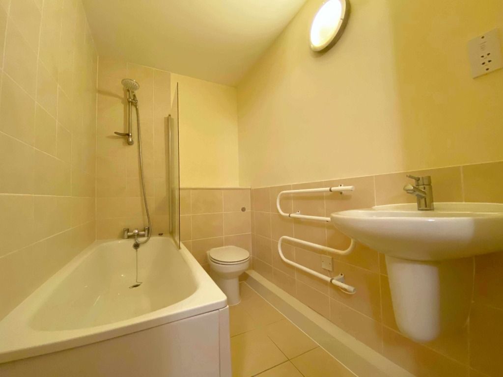 Additional image 4 of 2 bed flat for saleRutland St, City Centre, Leicester LE1