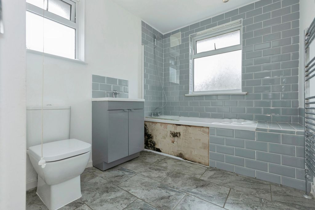 Additional image 12 of 3 bed semi-detached house for saleGoldhill, Leicester, Leicestershire LE2