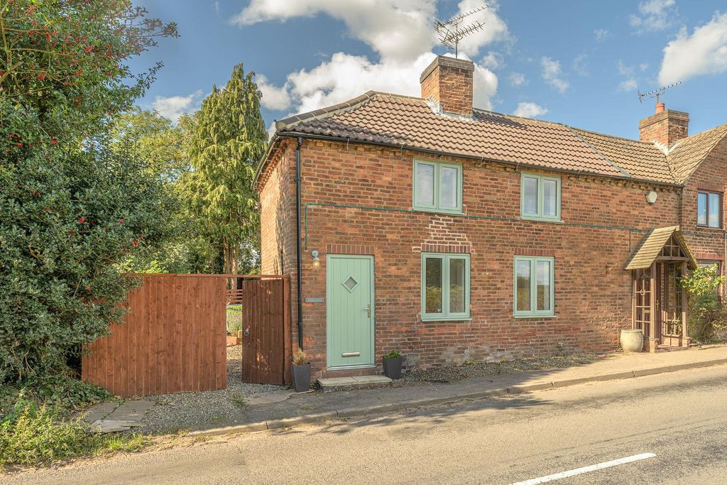 2 bed end terrace house for saleChester Road, Enville, Stourbridge DY7