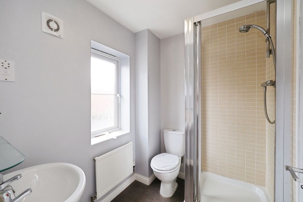 Additional image 5 of 4 bed detached house for saleDarwin Crescent, Loughborough LE11