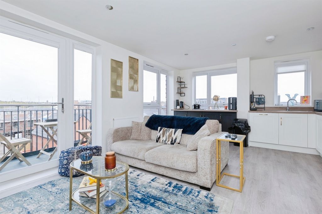 2 bed flat for salePingle Wharf Approach, Leicester LE3 photo 5