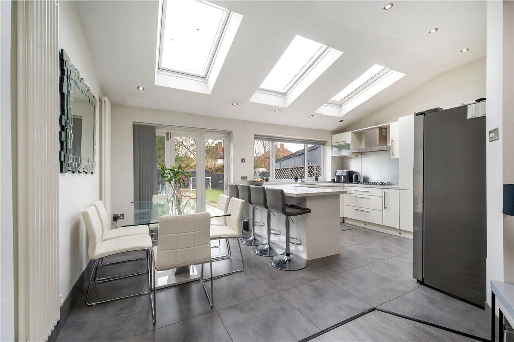 3 bed semi-detached house for saleWestgate Road, Knighton, Leicester LE2 photo 2