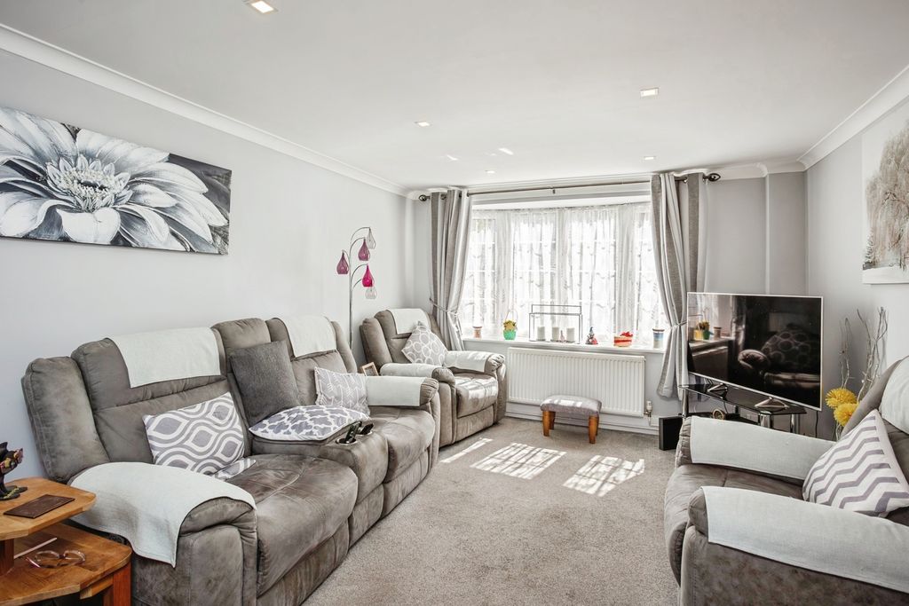 Additional image 2 of 3 bed semi-detached house for saleFrancis Drive, Loughborough, Leicestershire LE11