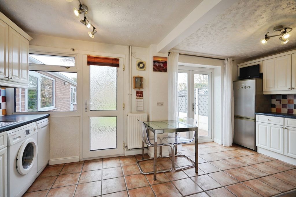 Additional image 21 of 3 bed semi-detached house for saleJordan Avenue, Stretton, Burton-On-Trent, Staffordshire DE13