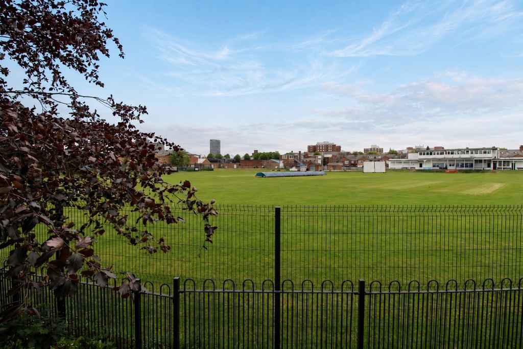 Additional image 7 of 2 bed flat for salePavilion Close, Leicester, Leicestershire LE2