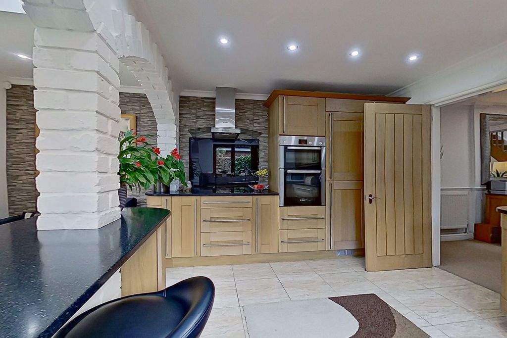 Additional image 4 of 4 bed detached bungalow for saleEdge Hill Road, Four Oaks, Sutton Coldfield B74