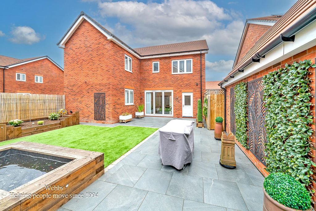 Additional image 28 of 4 bed detached house for saleElder Avenue, Essington, Wolverhampton WV11