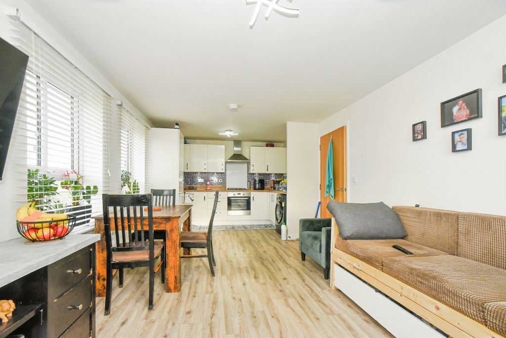 Additional image 15 of 2 bed flat for saleSemington Strand, Swindon SN1