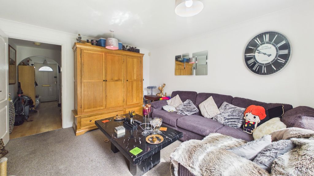 Additional image 5 of 4 bed terraced house for saleGrants Yard, Burton-On-Trent, Staffordshire DE14
