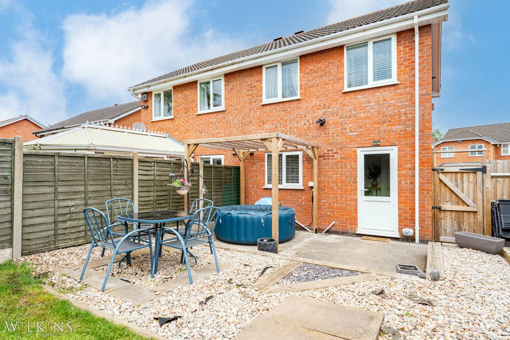 Additional image 17 of 3 bed semi-detached house for saleSuffolk Way, Tamworth, Staffordshire B78