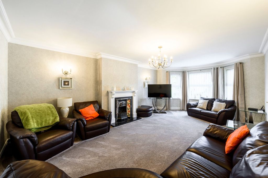 Additional image 11 of 5 bed detached house for saleWallace Court, Cheslyn Hay, Walsall WS6