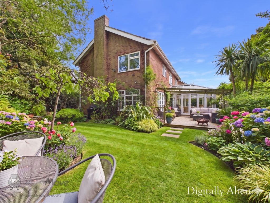 Additional image 3 of 5 bed detached house for saleMeadow Rise, Barton Under Needwood, Burton-On-Trent, Staffordshire DE13
