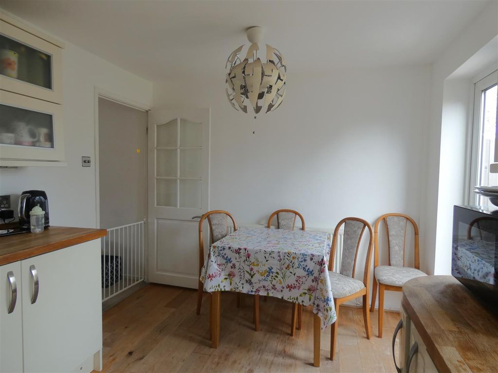 Additional image 5 of 3 bed semi-detached house for saleConway Close, Stretton, Burton On Trent DE13