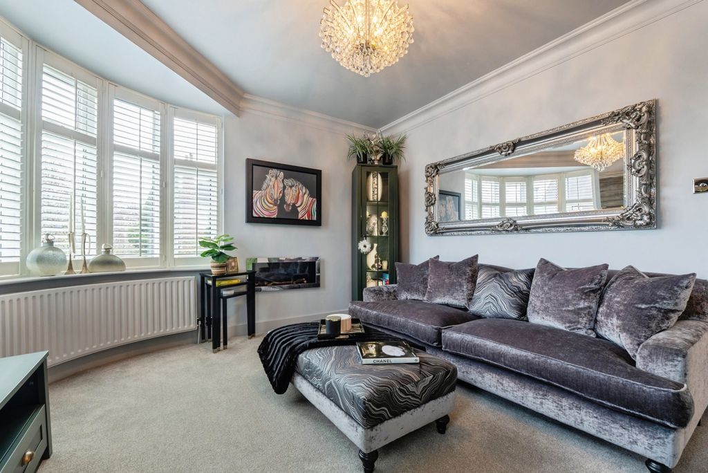 Additional image 3 of 4 bed detached house for saleCurzon Avenue, Birstall, Leicester, Leicestershire LE4