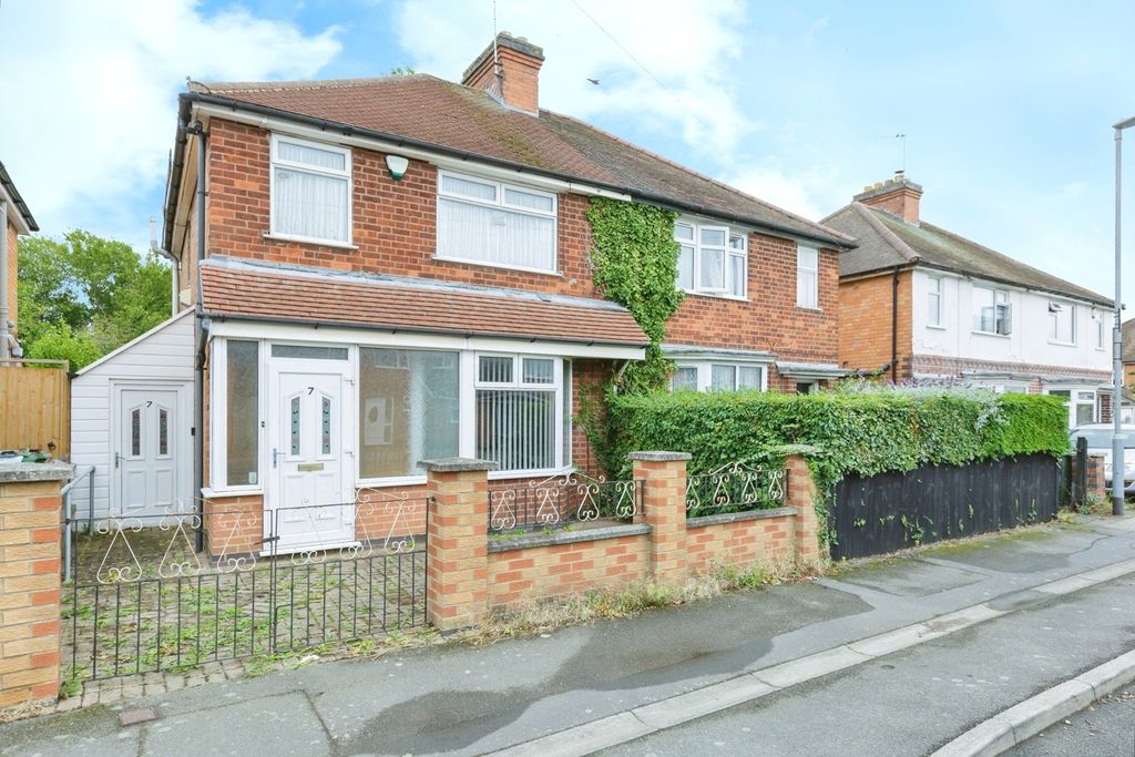 2 bed semi-detached house for saleOakleigh Avenue, Glen Parva, Leicester, Leicestershire LE2